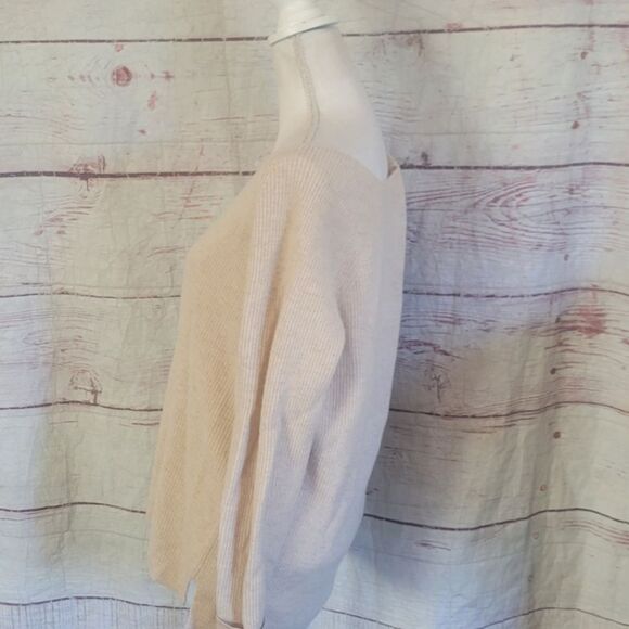 Sundance Cashmere Sweater Size Medium NWT - Picture 3 of 6